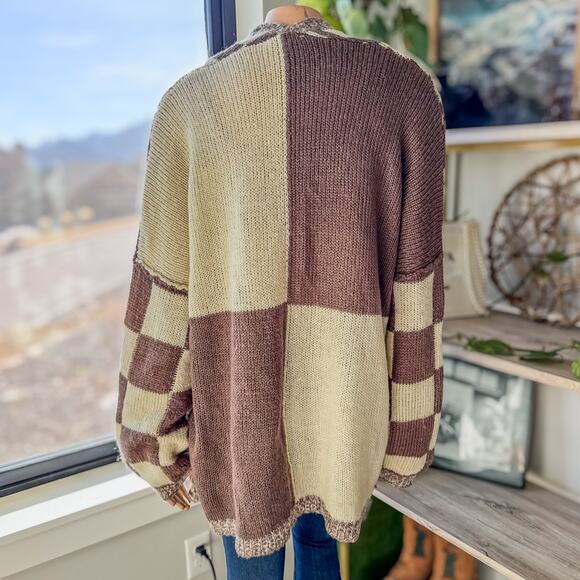 Veveret, Cozy Block Checkered Cream and Brown Oversized Cardigan, Women's Large - Picture 6 of 11